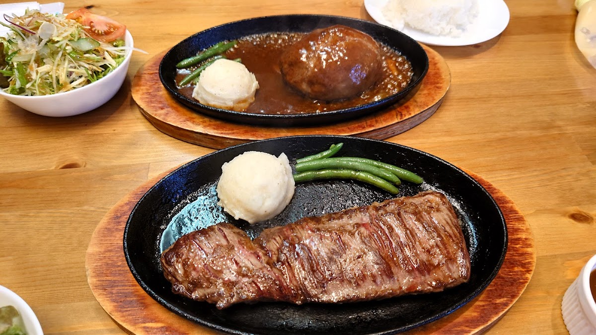 Raionnoko Steak House Photos 2